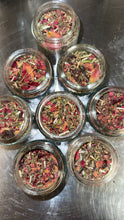 Load image into Gallery viewer, WOMEN&#39;S HEALTH HERBAL TEA
