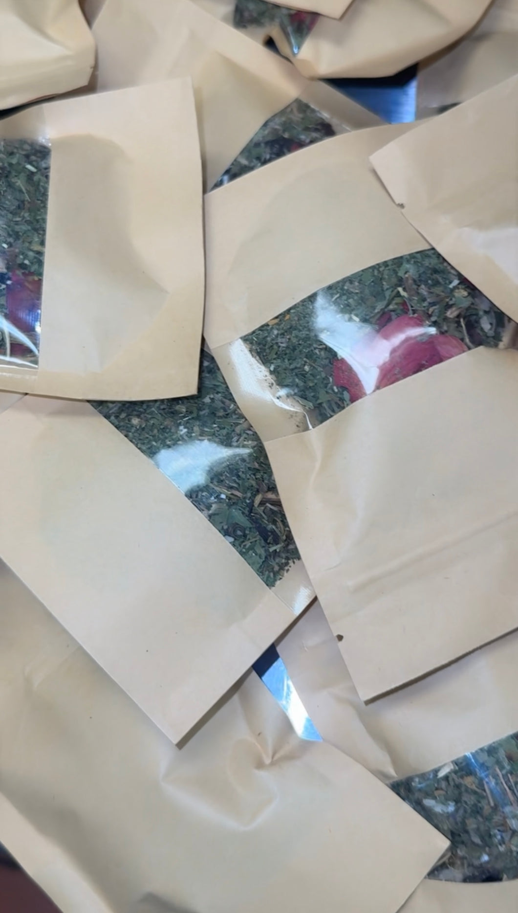 WOMEN'S HEALTH HERBAL TEA